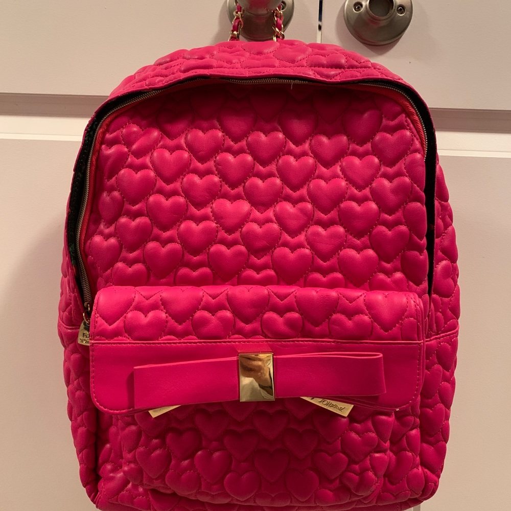 Betsey Johnson hot pink leather book bag NWOT . Hearts and gold accents